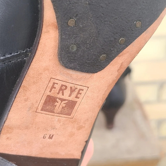 Vintage Frye Heeled Boots - Picture 10 of 11